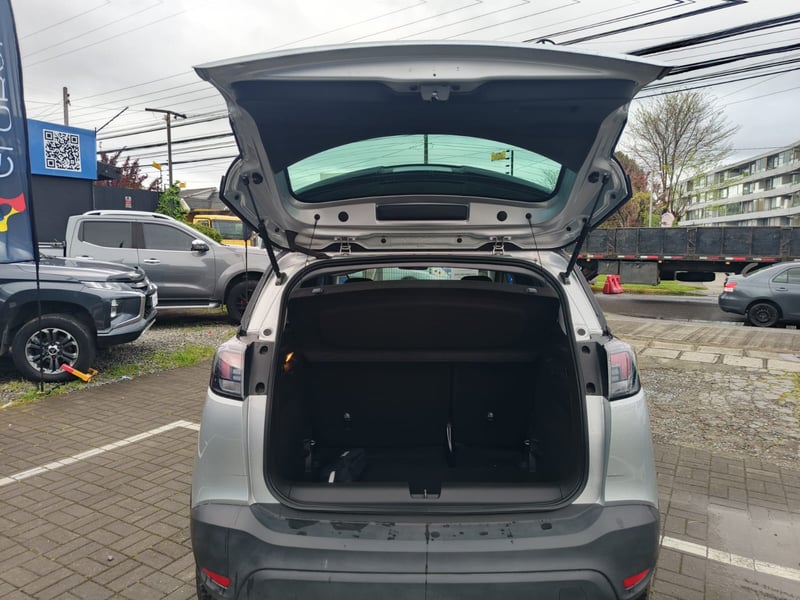 Opel CROSSLAND 1.2 AT 2024 - Imagen 11 de 11