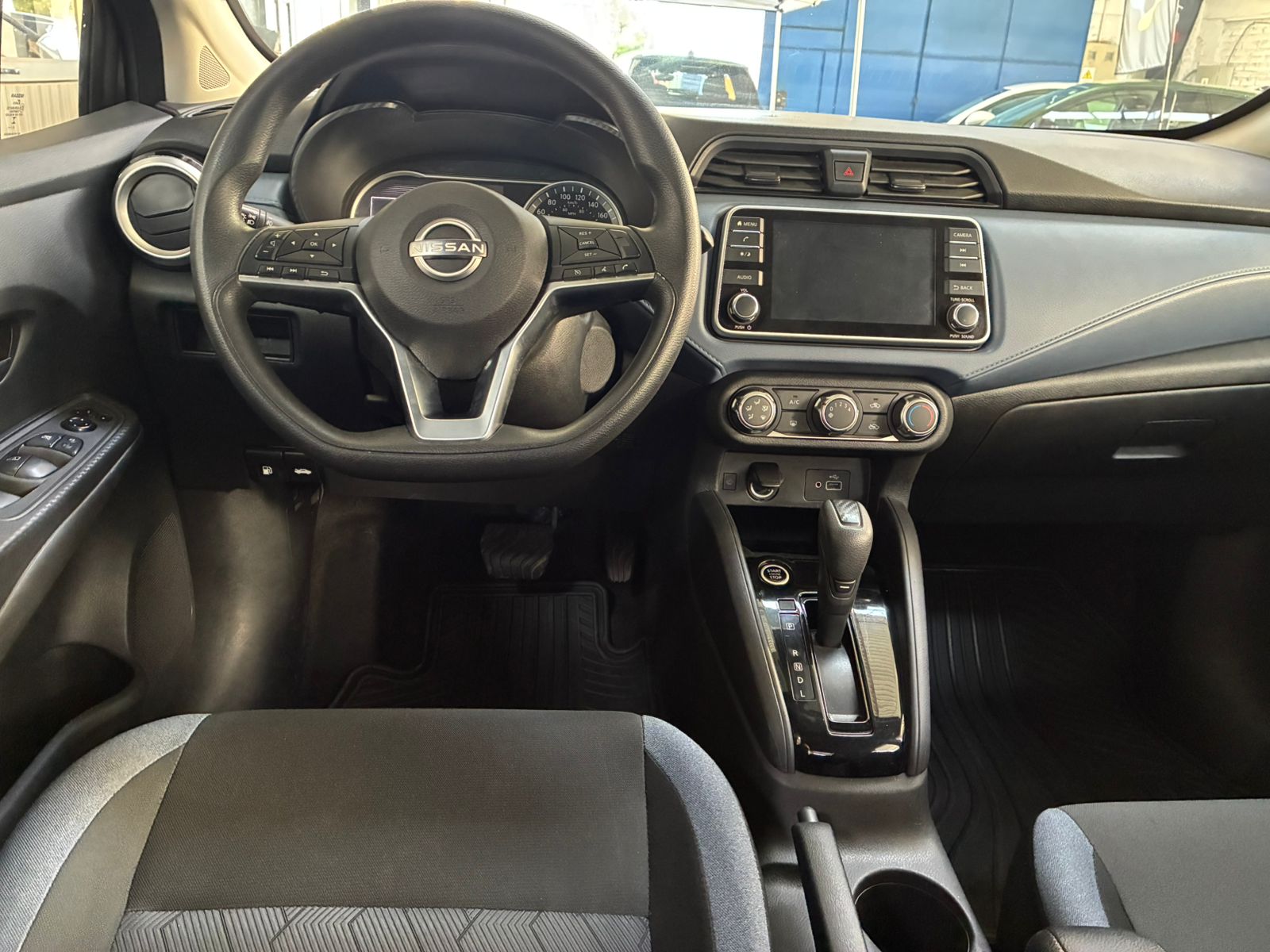 Nissan VERSA ADVANCE 1.6 AUT 2024 - Imagen 7 de 11