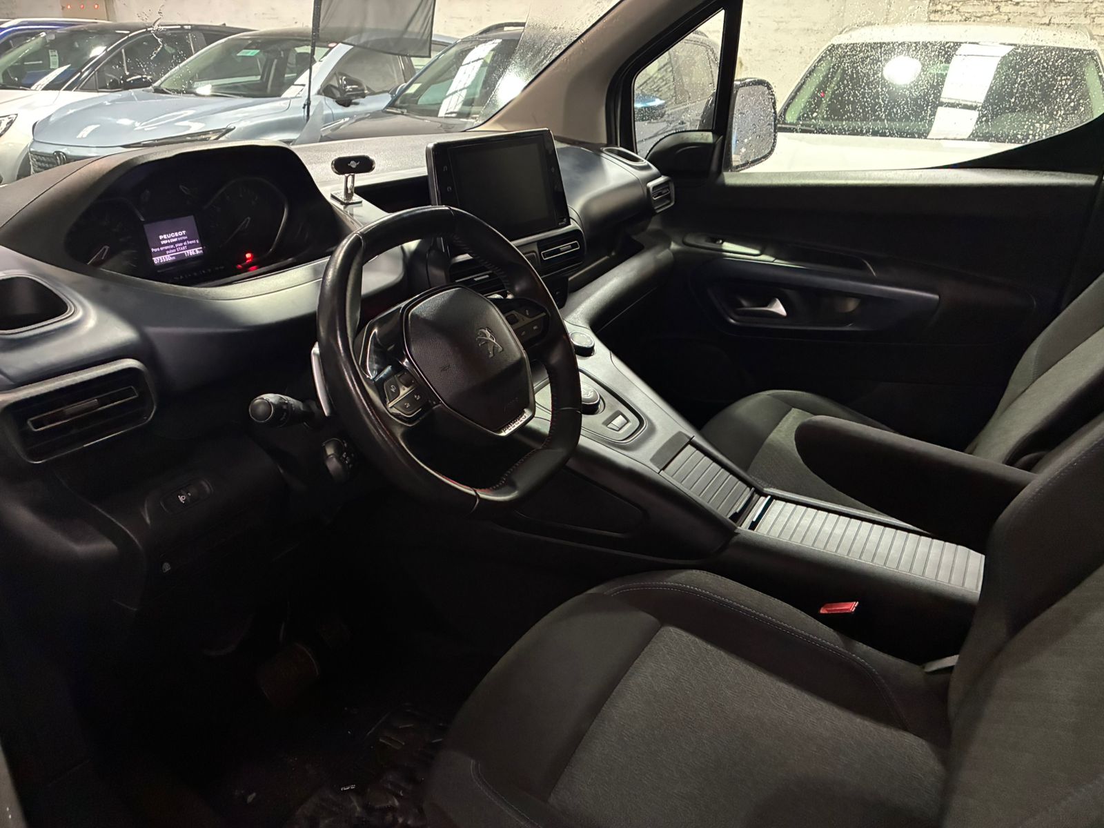 Peugeot RIFTER BLUE HDI 130 1.5 AUT 2023 - Imagen 7 de 12