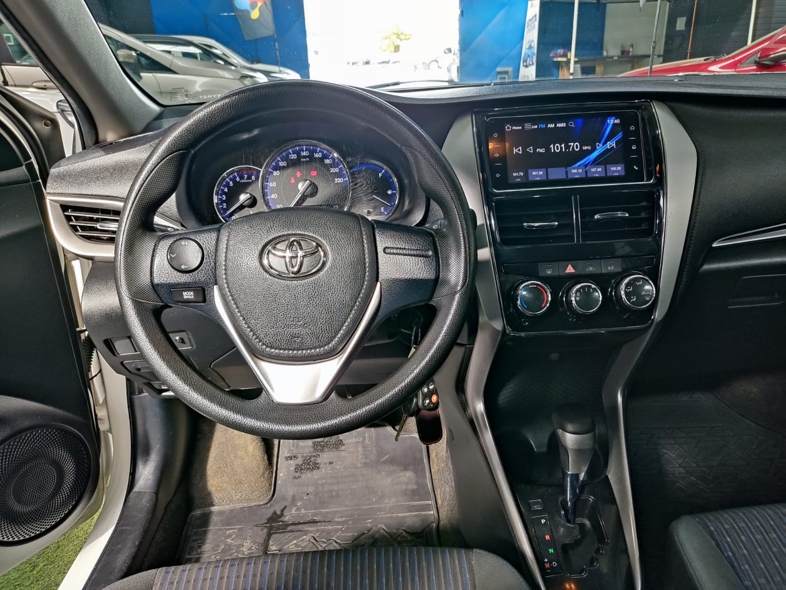 Toyota YARIS GLI 1.5 AUT 2020 - Imagen 10 de 14