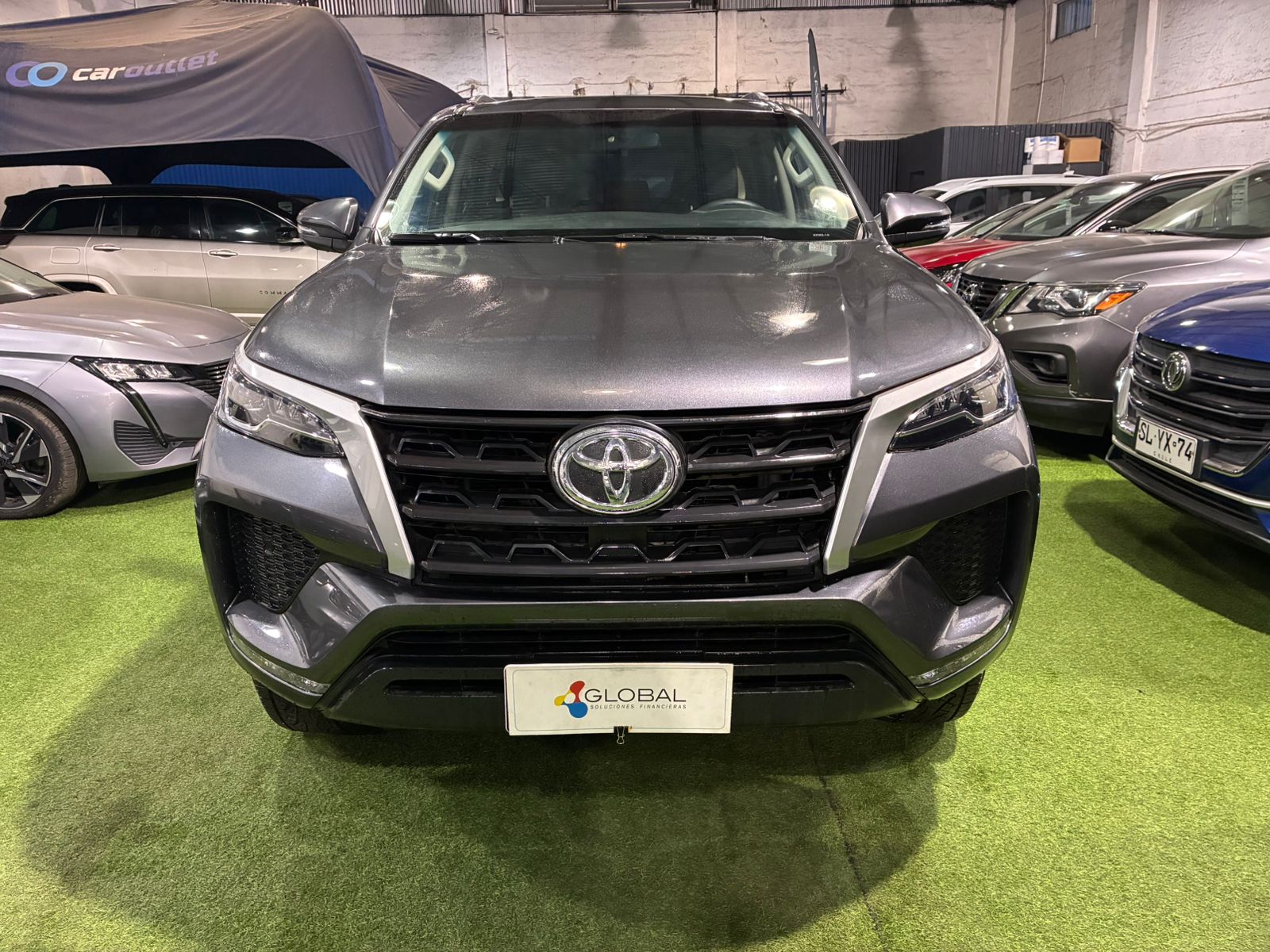 TOYOTA NEW FORTUNER SR5 2.7 AUT 2023 - Imagen 6 de 12