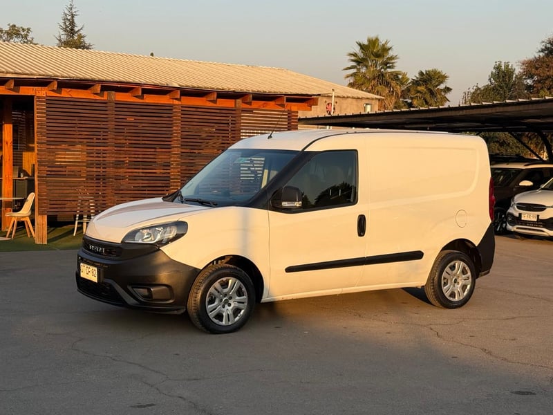 RAM VAN 1000 1.3 2023