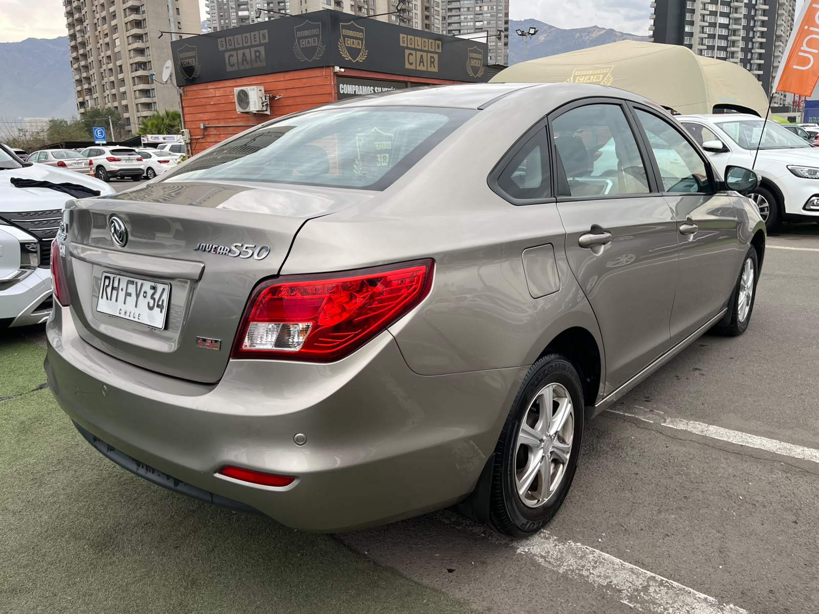 Dongfeng JOYEAR S50 1.5 2021 - Foto 5 de 15
