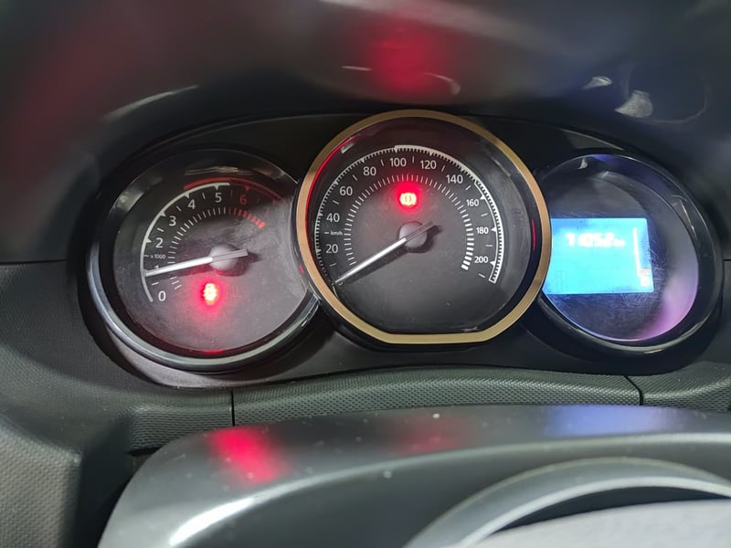Renault DUSTER DYNAMIQUE 1.6 2017 - Imagen 14 de 15