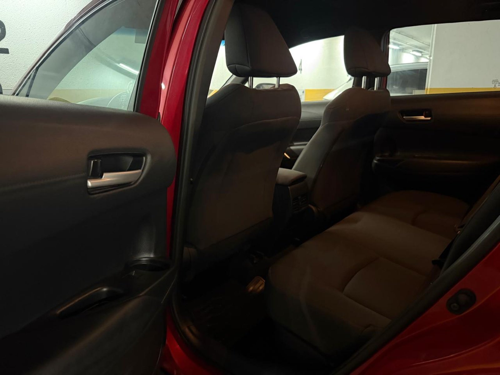 Toyota COROLLA CROSS 1.8 AUT 2023 - Imagen 19 de 20