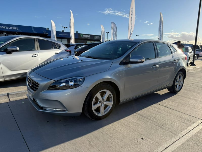 Volvo V40 T4 COMFORT 2016