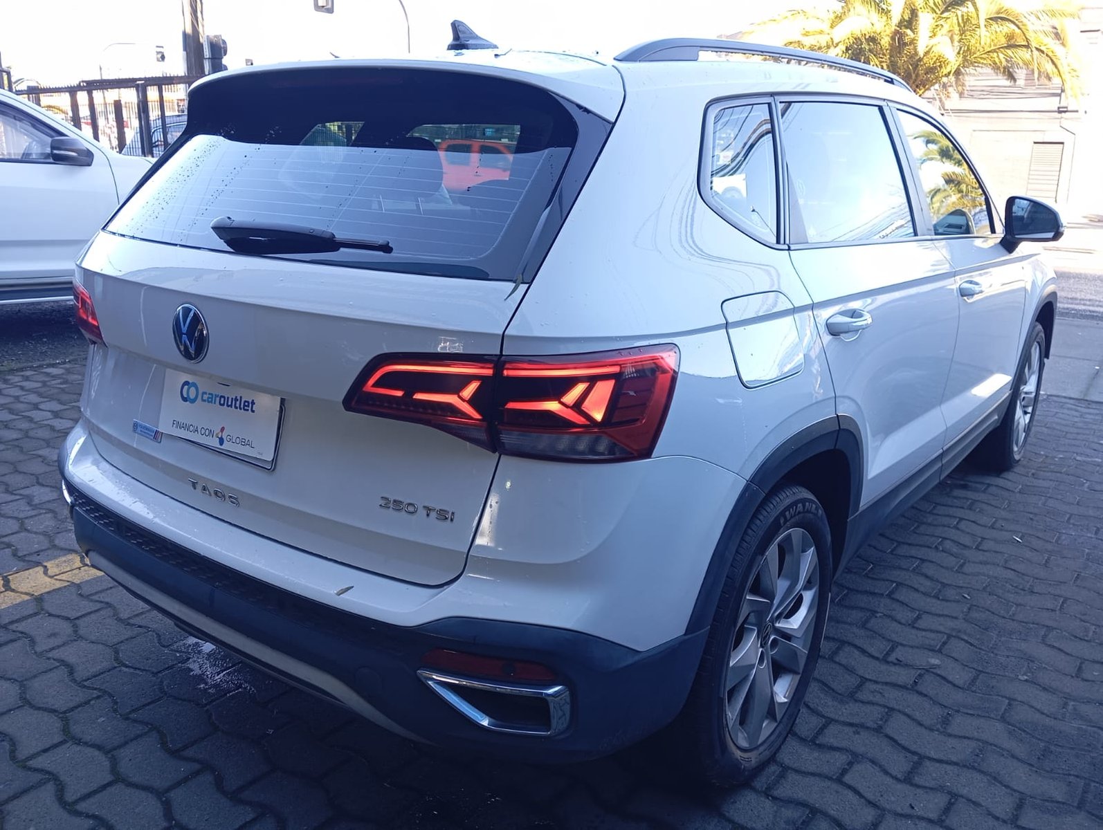 Volkswagen TAOS TSI 1.4 AT 2022 - Imagen 4 de 13