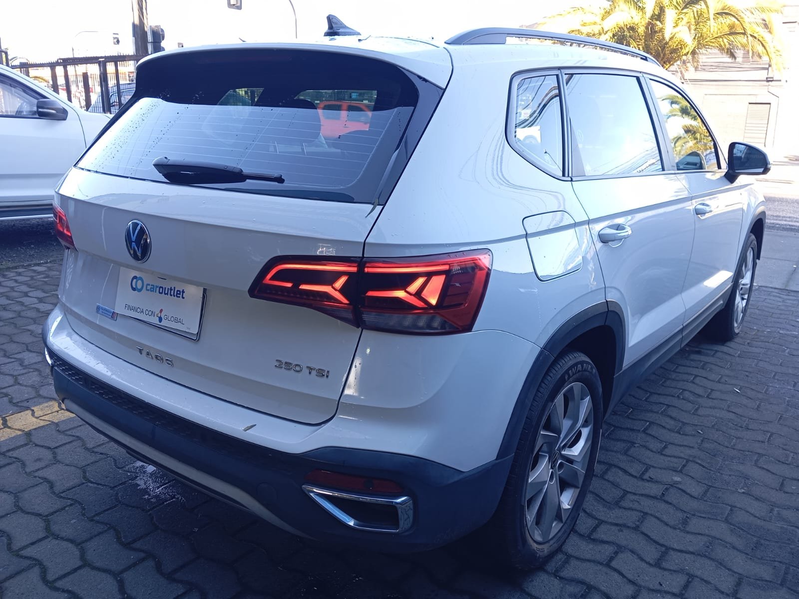 Volkswagen TAOS TSI 1.4 AT 2022 - Foto 4 de 13