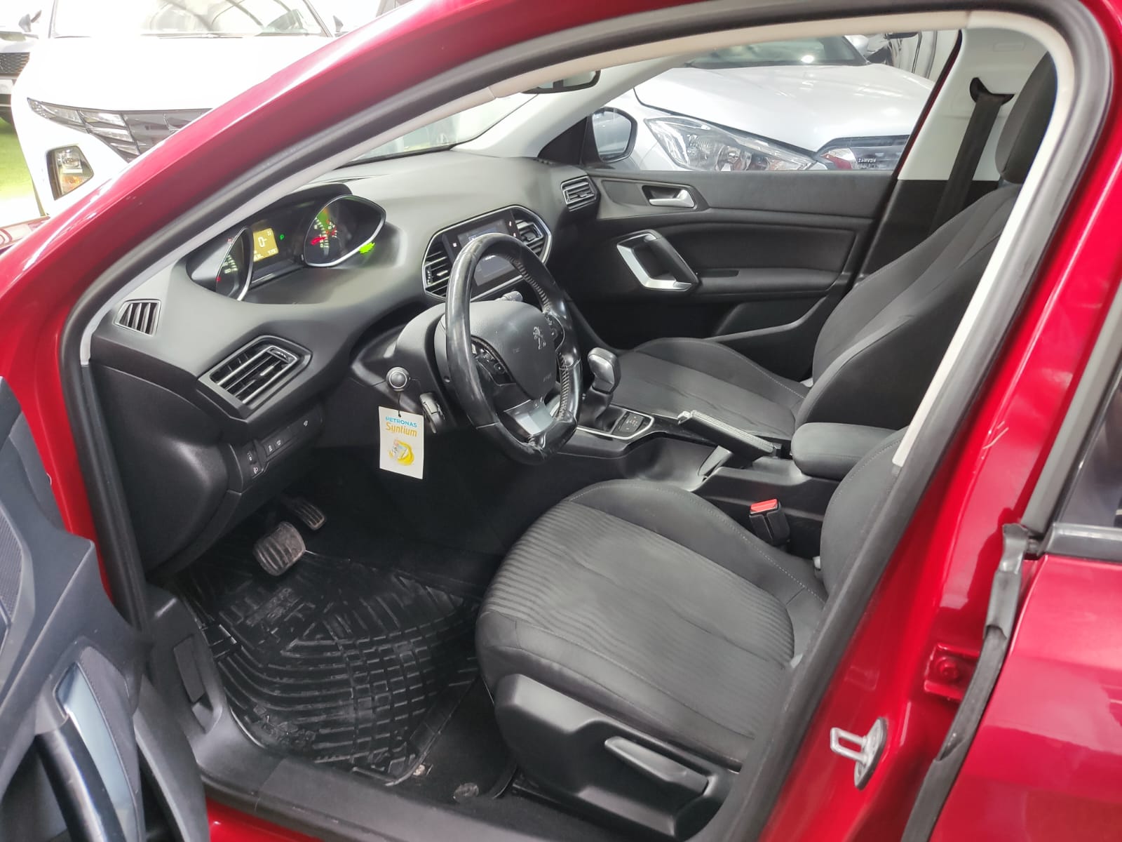 Peugeot 308 ALLURE PURETECH 1.2 AUT 2018 - Imagen 11 de 11