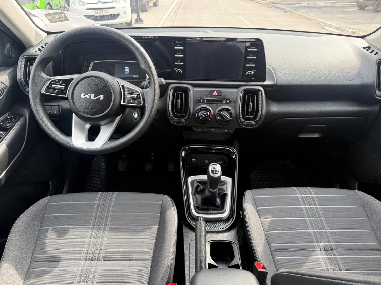 Kia SONET EX 1.5 2026 - Imagen 13 de 20