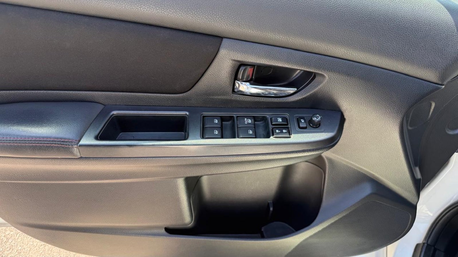 Subaru NEW WRX 2.0T AWD 6MT 2015 - Imagen 10 de 20