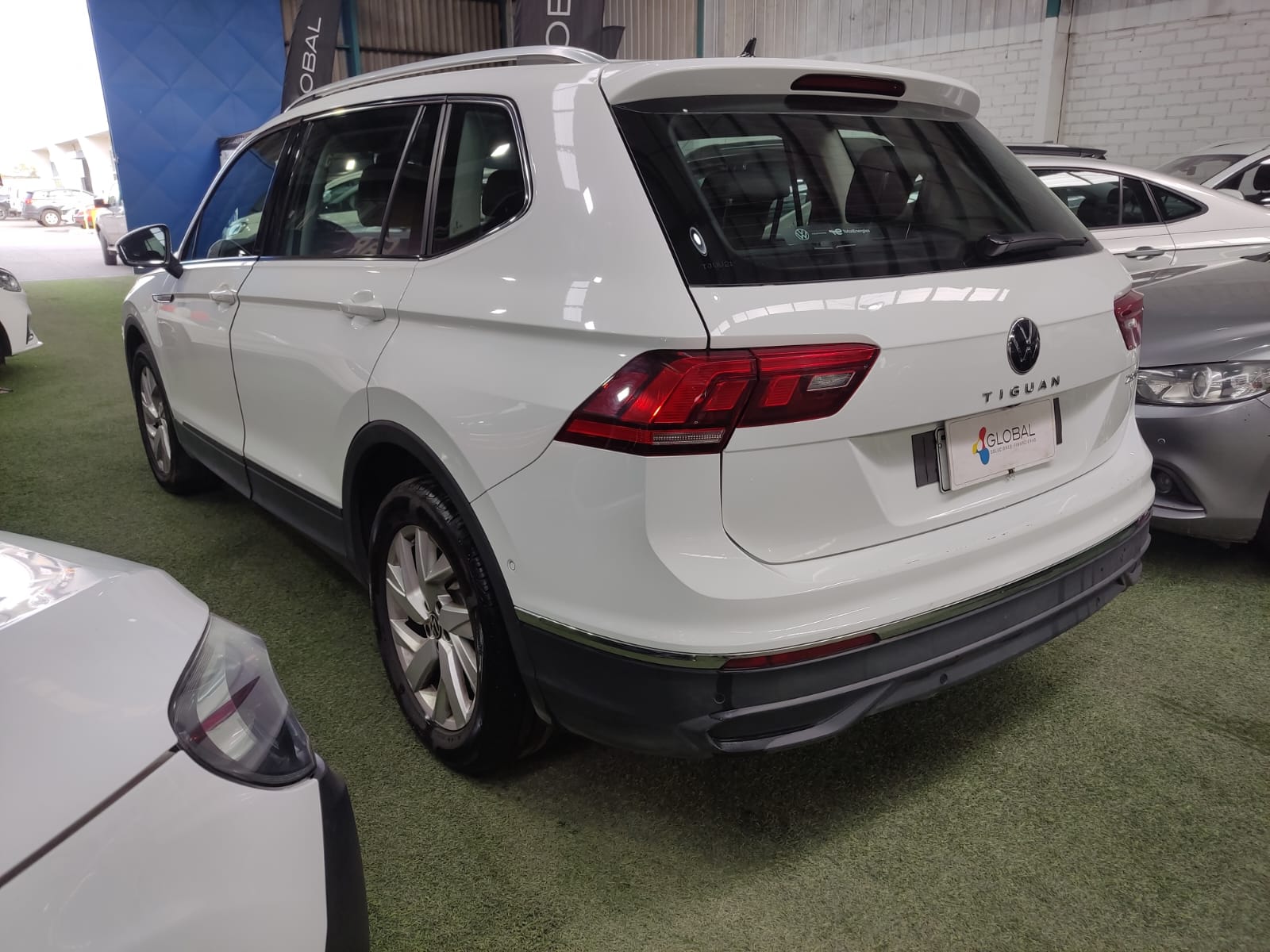 Volkswagen TIGUAN TSI 1.4 AT 2024 - Imagen 4 de 14