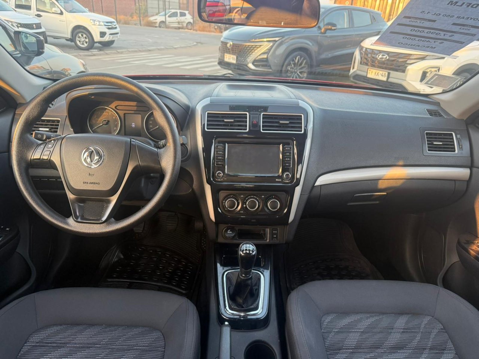 Dongfeng JOYEAR S50 1.5 2022 - Imagen 10 de 18