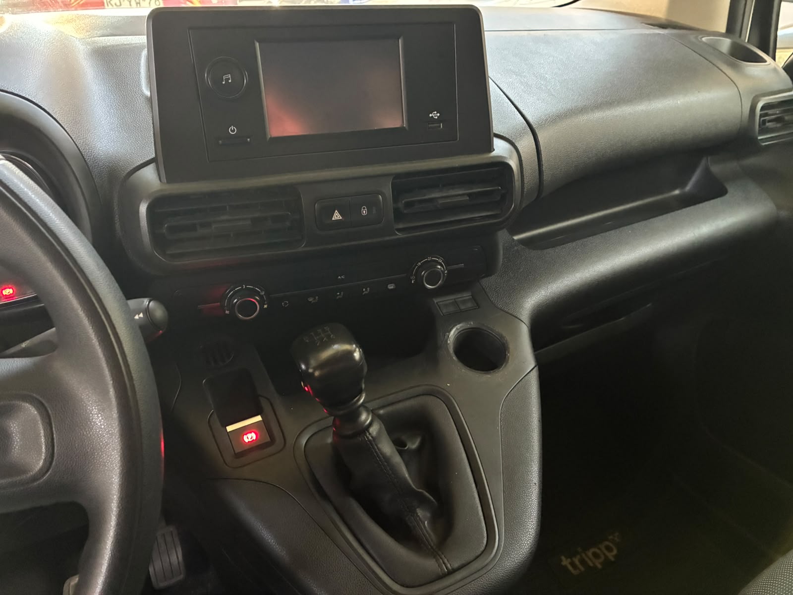 Citroën BERLINGO 1.5 2025 - Imagen 8 de 10