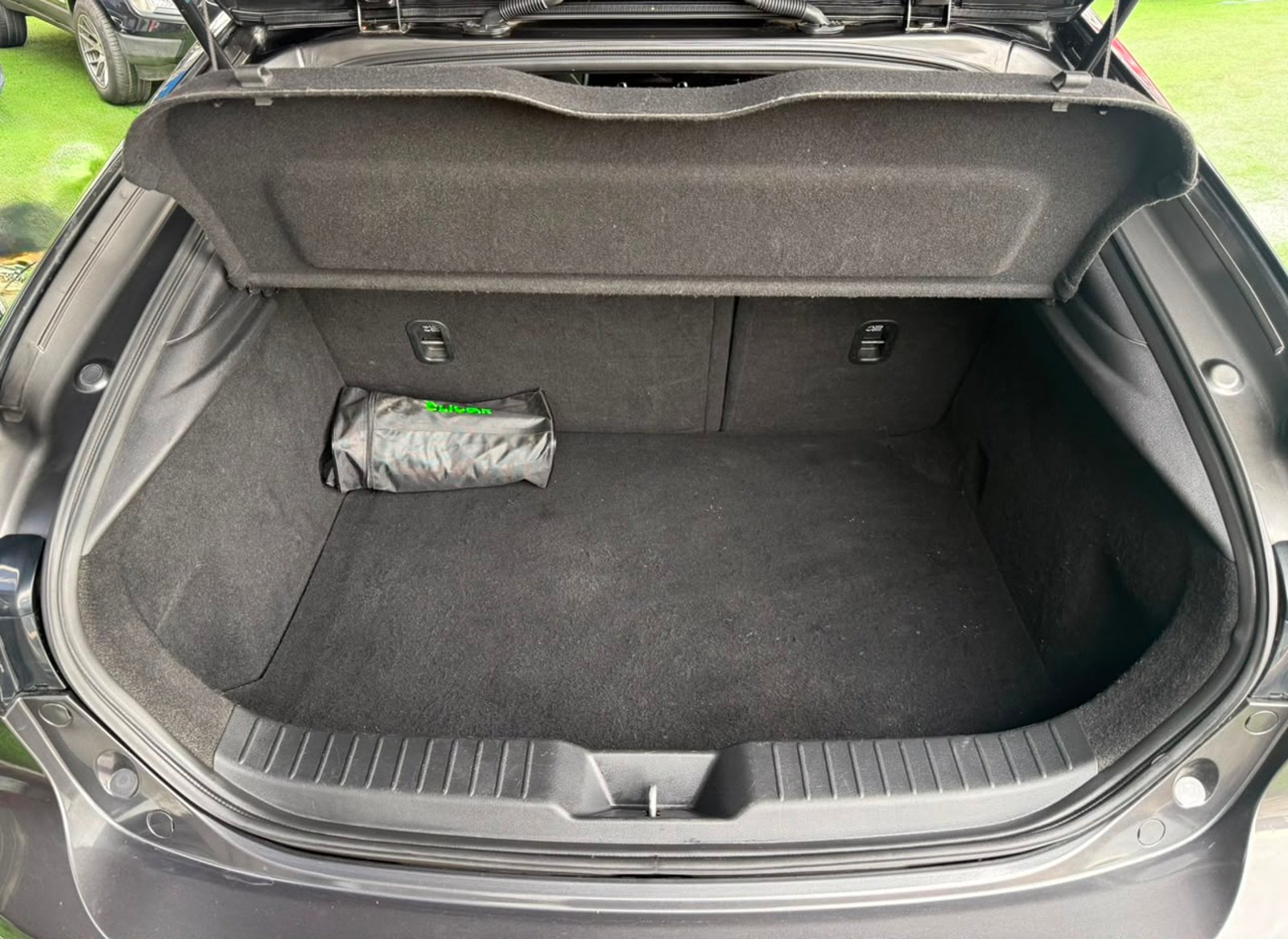 Mazda 3 HATCH BACK 2.0 AUT 2021 - Imagen 19 de 20