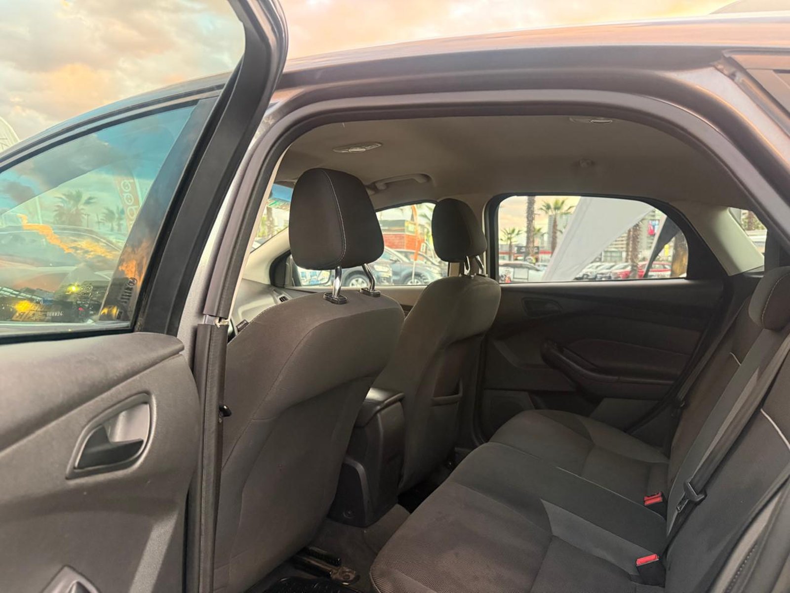 Ford FOCUS SE 5P MT 2012 - Imagen 17 de 19