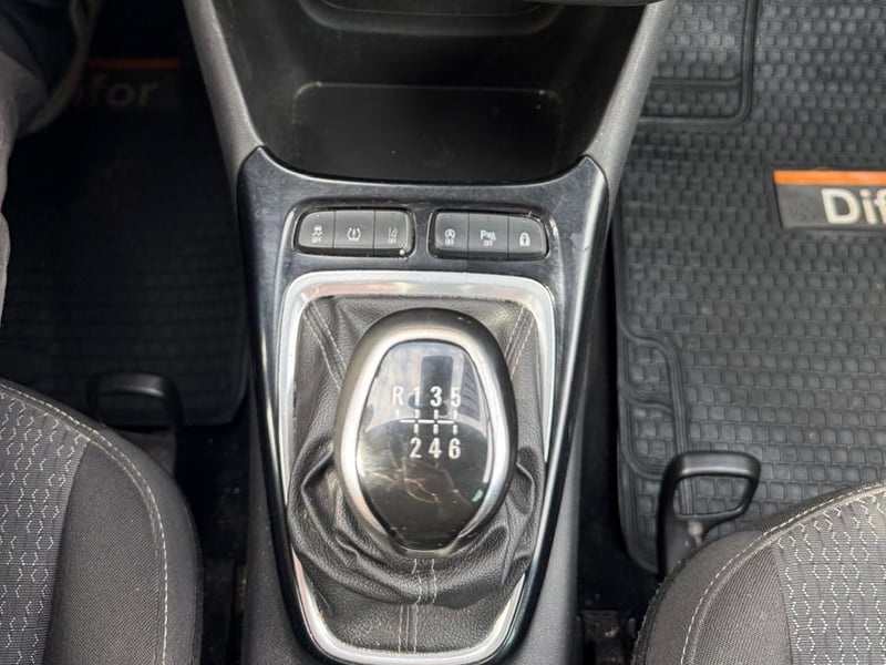 Opel CROSSLAND TD MT6 1.5 2020 - Imagen 17 de 19