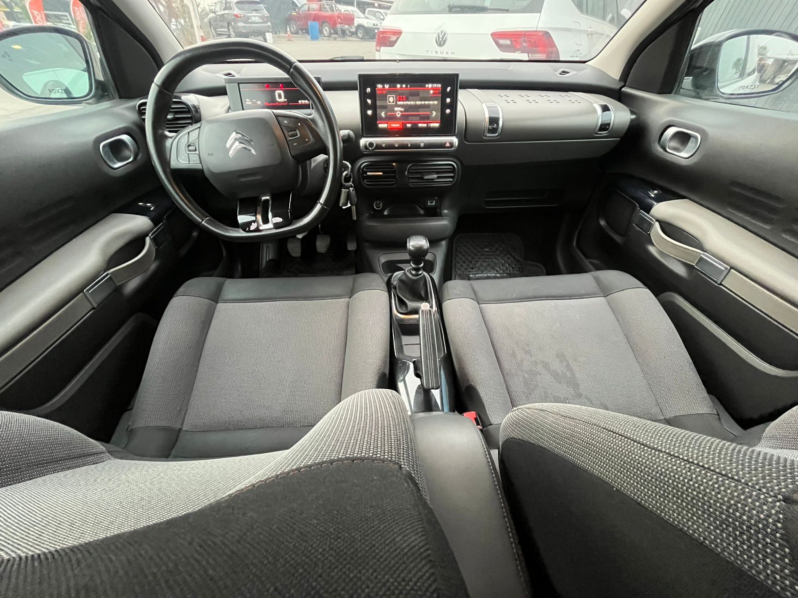 Citroën C-4 HDI 115 BVM6 S&S FEEL 2020 - Imagen 10 de 17