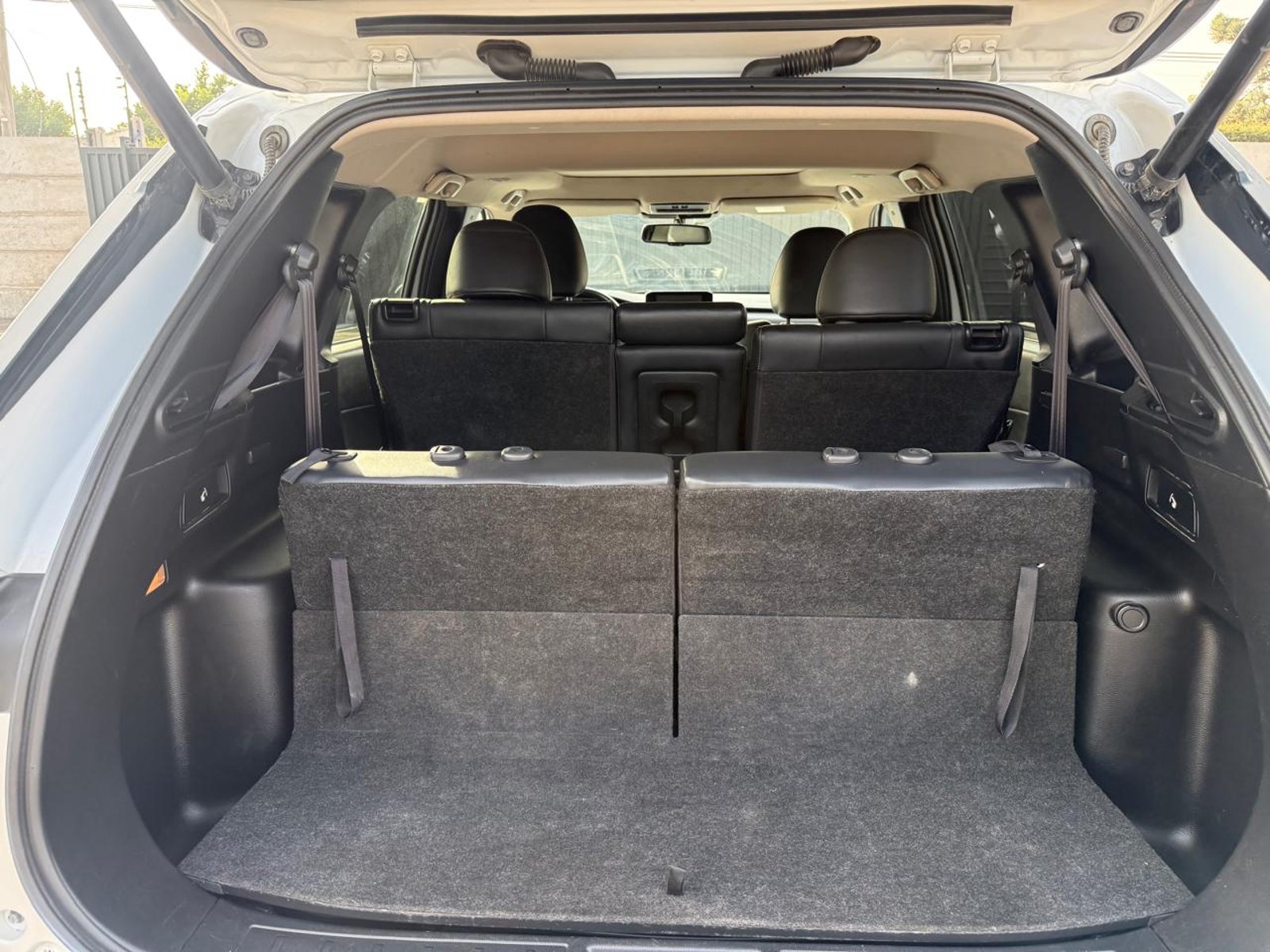 Mitsubishi OUTLANDER GLS 4X4 2.5 AT 2024 - Imagen 20 de 20