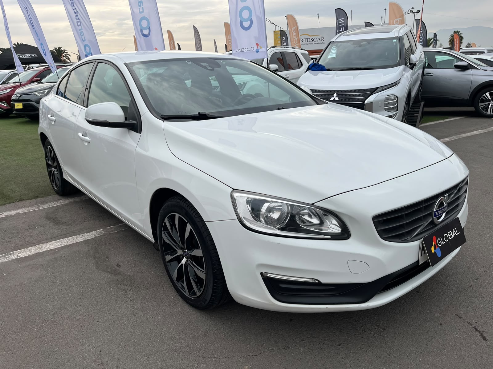 Volvo S60 T3 COMFORT 2018 - Imagen 7 de 19