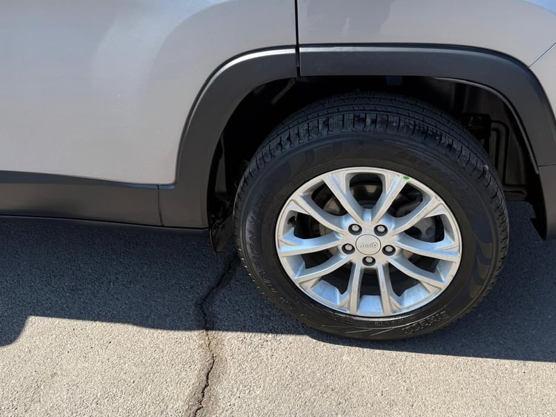 Jeep CHEROKEE LONGITUDE 4X2 2019 - Imagen 20 de 20