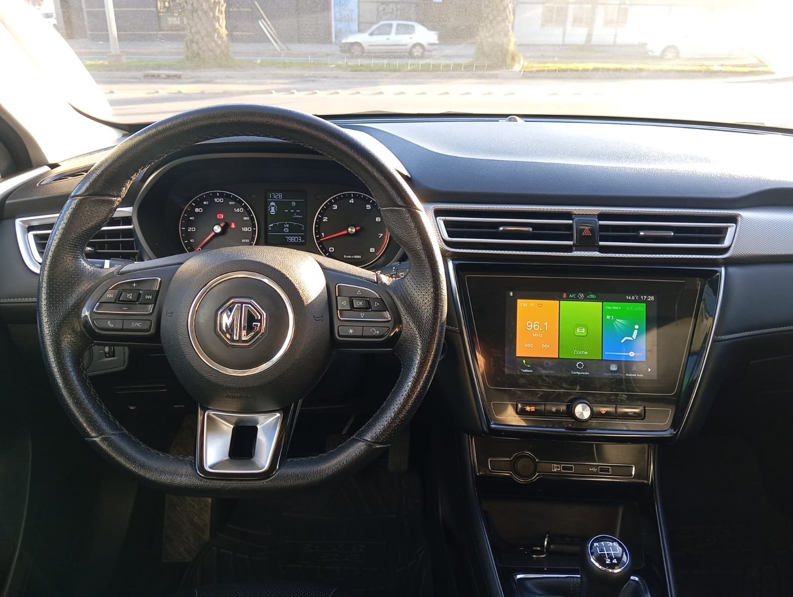 MG 5 CVT 1.5 2024 - Imagen 8 de 12