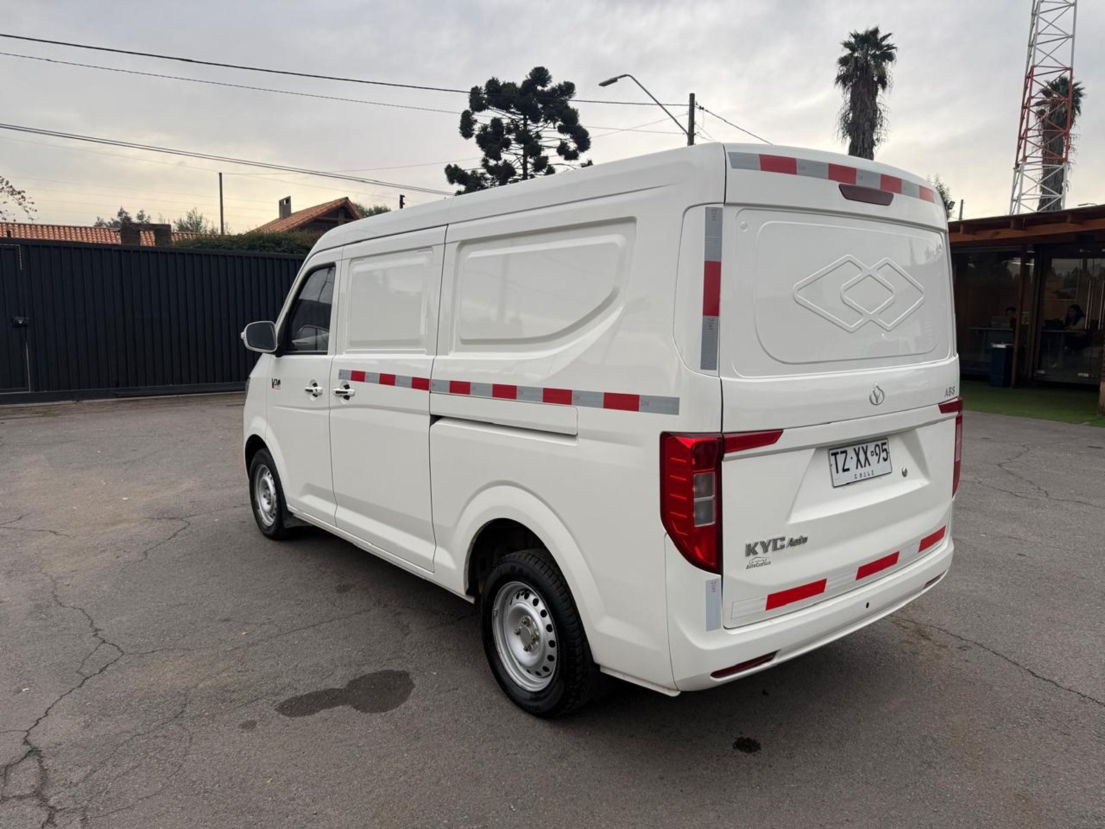 KYC V3 CARGO VAN 1.5 2025 - Imagen 3 de 20