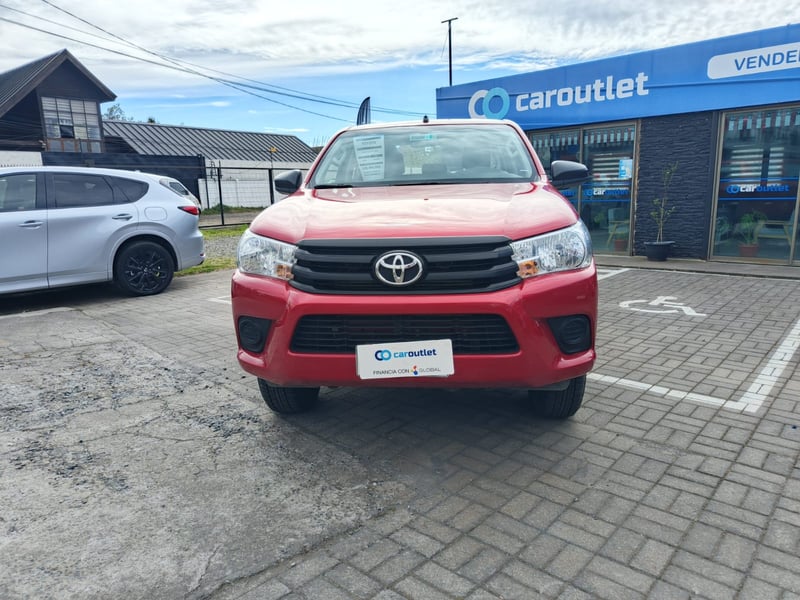 Toyota HI LUX DCAB MT 4X4 2.4 2024 - Imagen 6 de 10