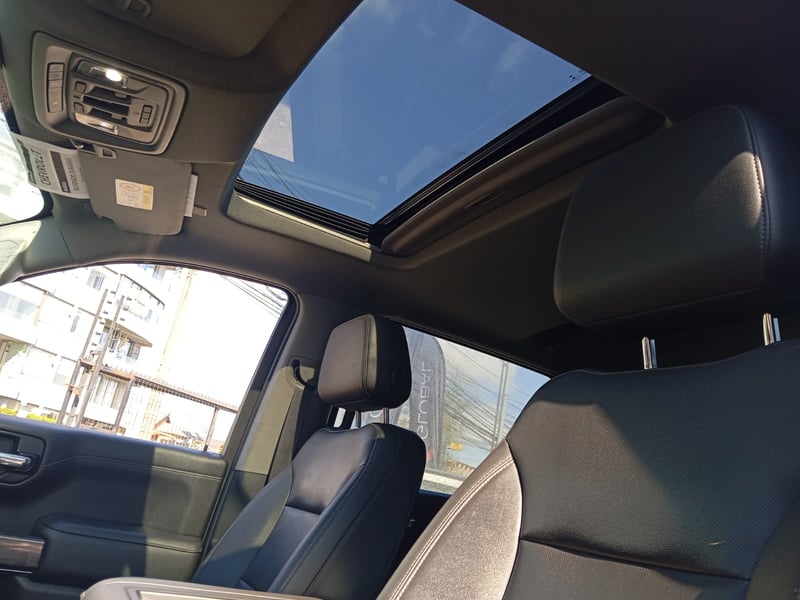 Chevrolet SILVERADO CC LTZ 4X4 3.0 AUT 2022 - Imagen 8 de 14