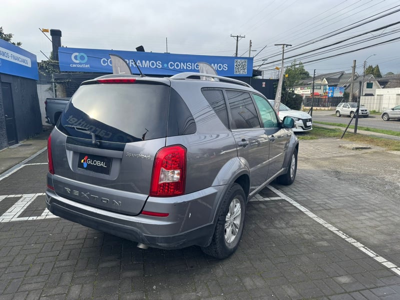 SsangYong REXTON 2.0 2016 - Imagen 4 de 10