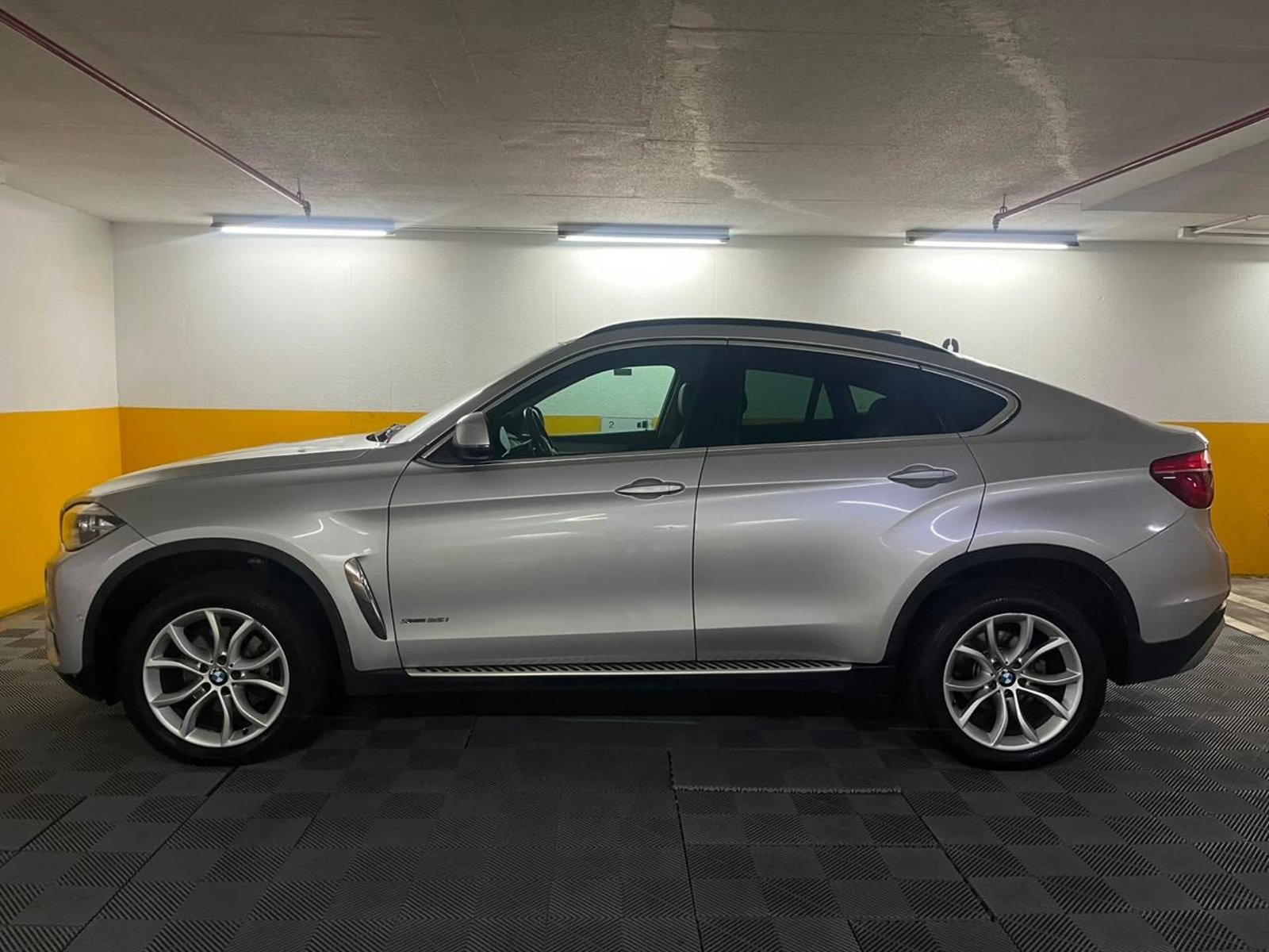 BMW X6 XDRIVE35 I 3.0 AUT 2017 - Foto 2 de 19