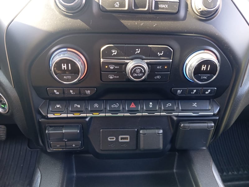 Chevrolet SILVERADO CC LTZ 4X4 3.0 AUT 2022 - Imagen 13 de 14