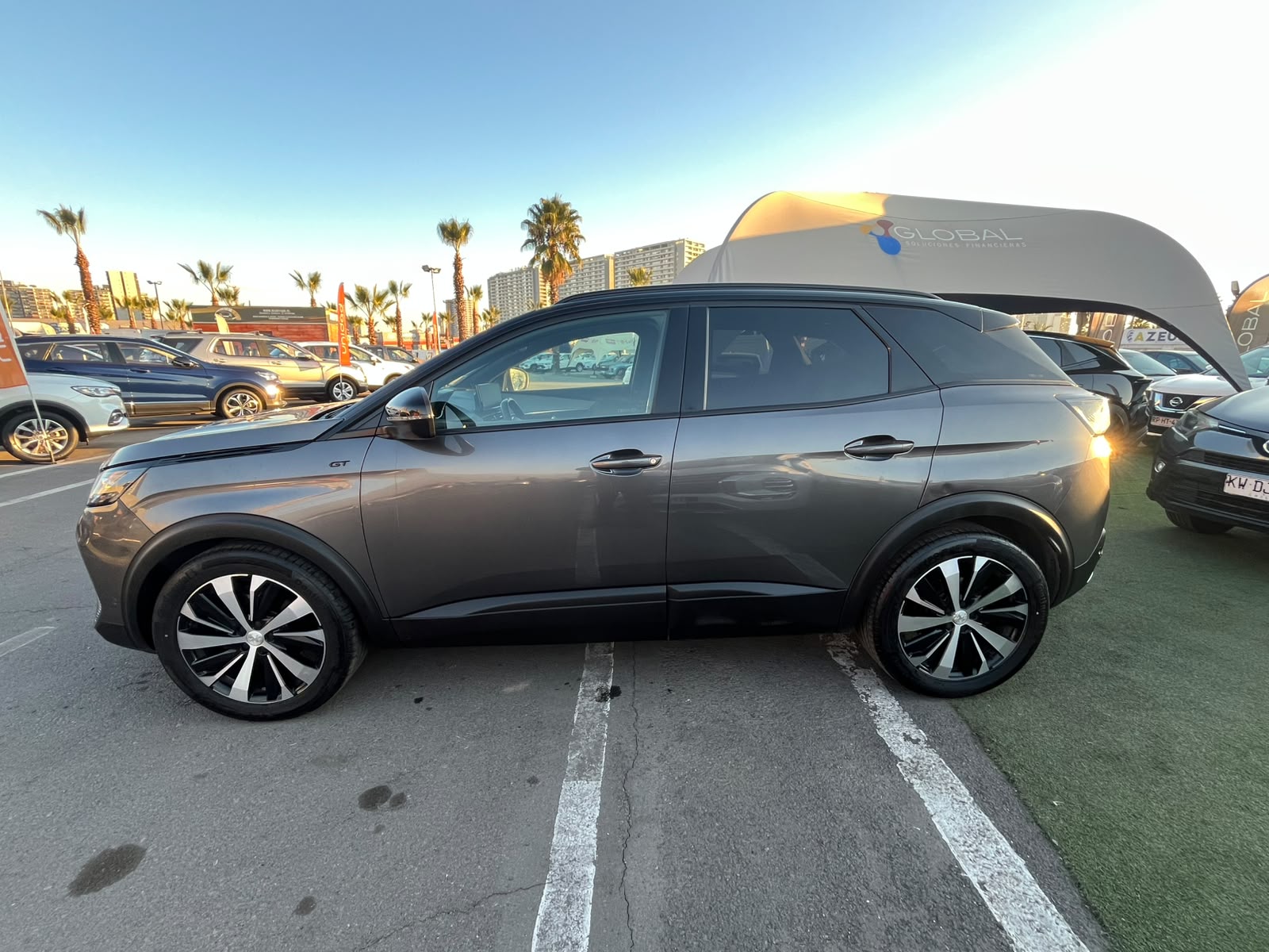 Peugeot 3008 PURETECH 180 EAT8 1.6 AUT 2024 - Foto 2 de 19