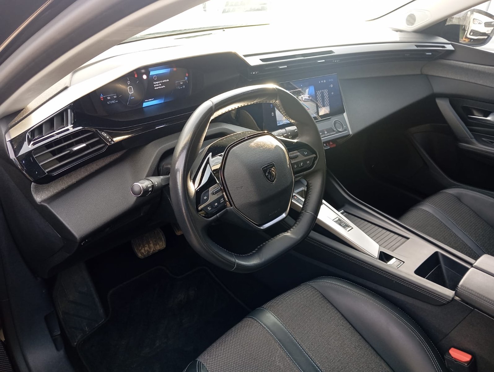 Peugeot 308 BLUEHDI 1.5 AUT 2025 - Imagen 12 de 12