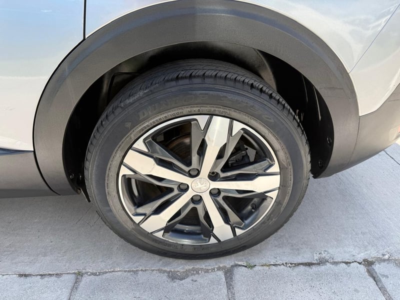Peugeot 5008 GT LINE 1.6 AUT 2018 - Imagen 19 de 20