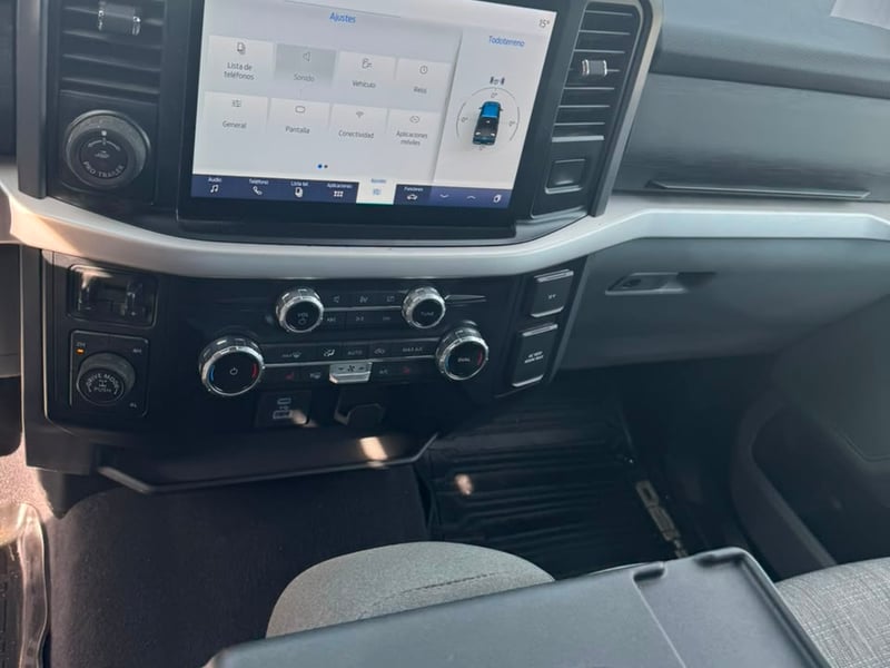 Ford F150 XLT 4X4 5.0 AUT 2024 - Imagen 7 de 11