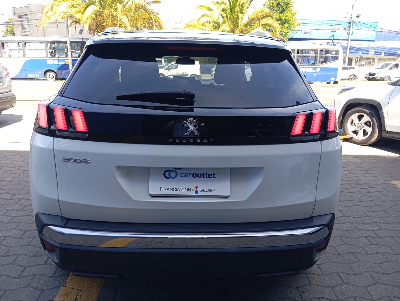 PEUGEOT 3008 BLUE HDI 130 EAT8 1.5 AUT 2024 - Foto 3 de 12