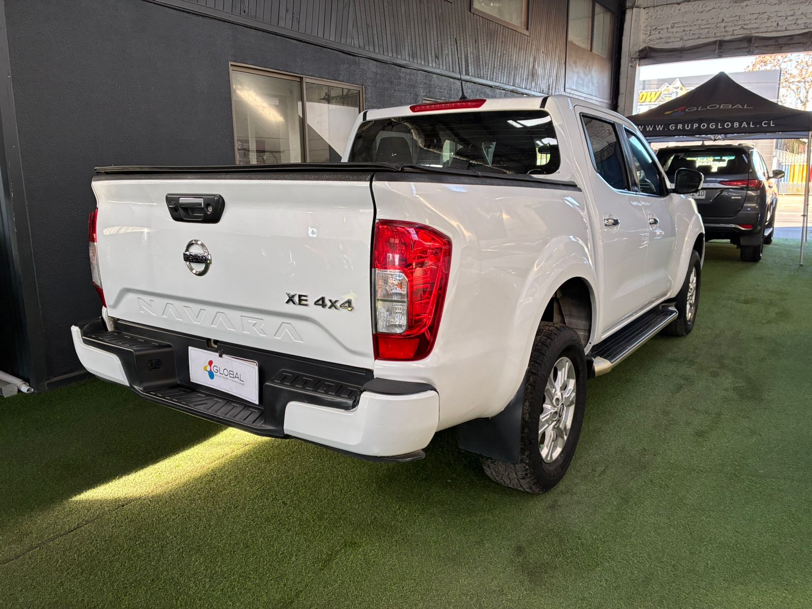 Nissan NAVARA DC 4X4 2.3 AUT 2021 - Foto 4 de 11