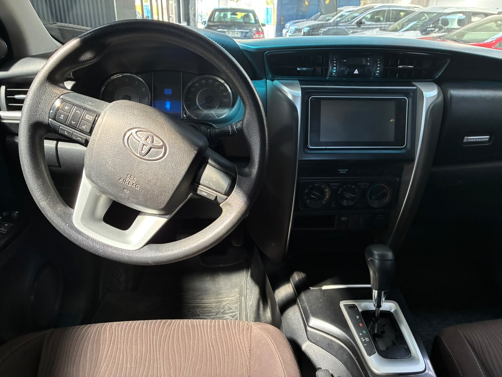 Toyota FORTUNER OTTO 2.7 AUT 2019 - Imagen 9 de 12