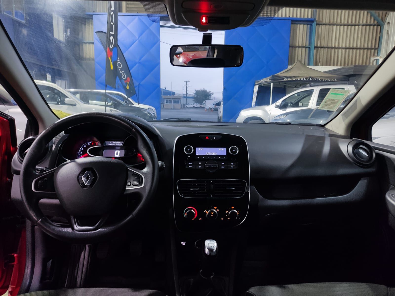 Renault CLIO IV HB 1.2 2020 - Imagen 10 de 11