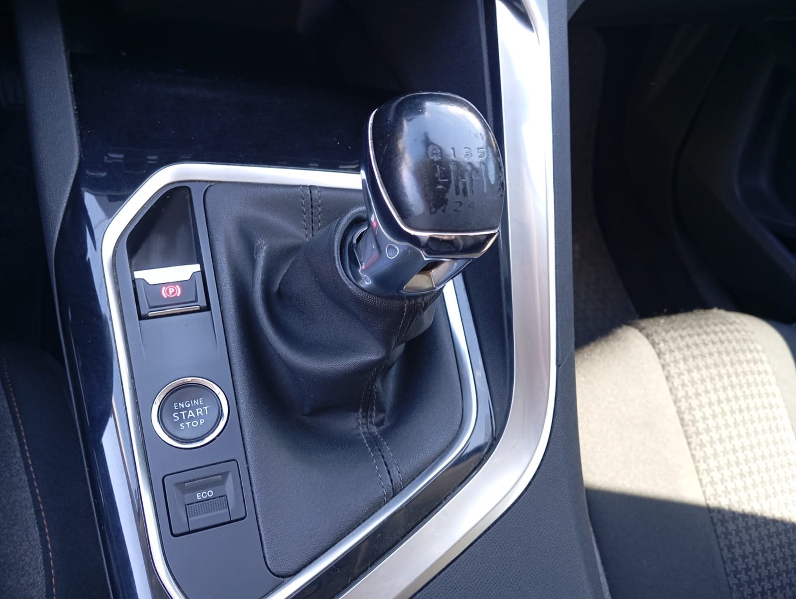 Peugeot 3008 BLUEHDI 1.5 ACTIVE 2022 - Imagen 12 de 13