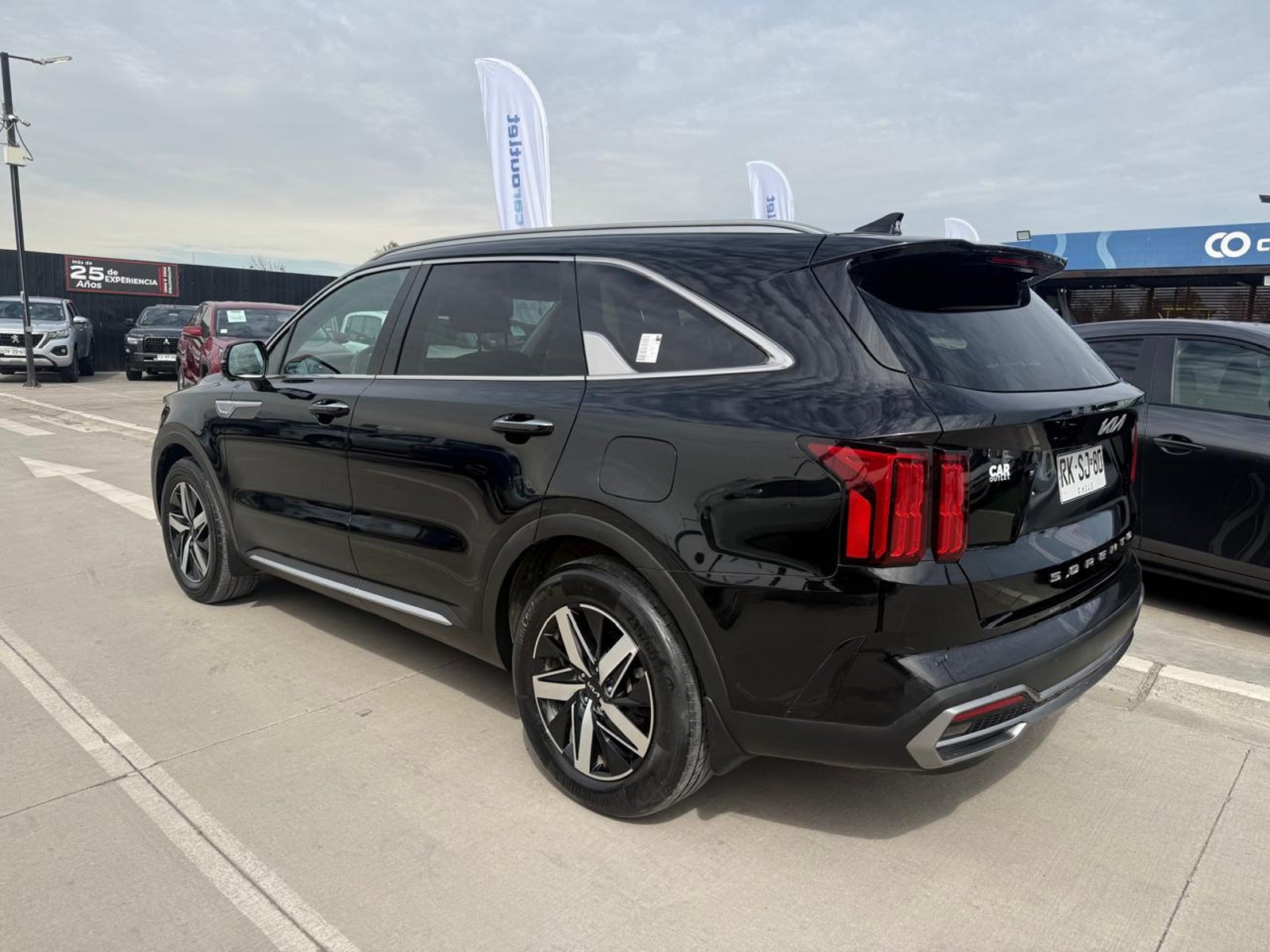 Kia SORENTO 2WD 2.5 AUT 2022 - Foto 3 de 20