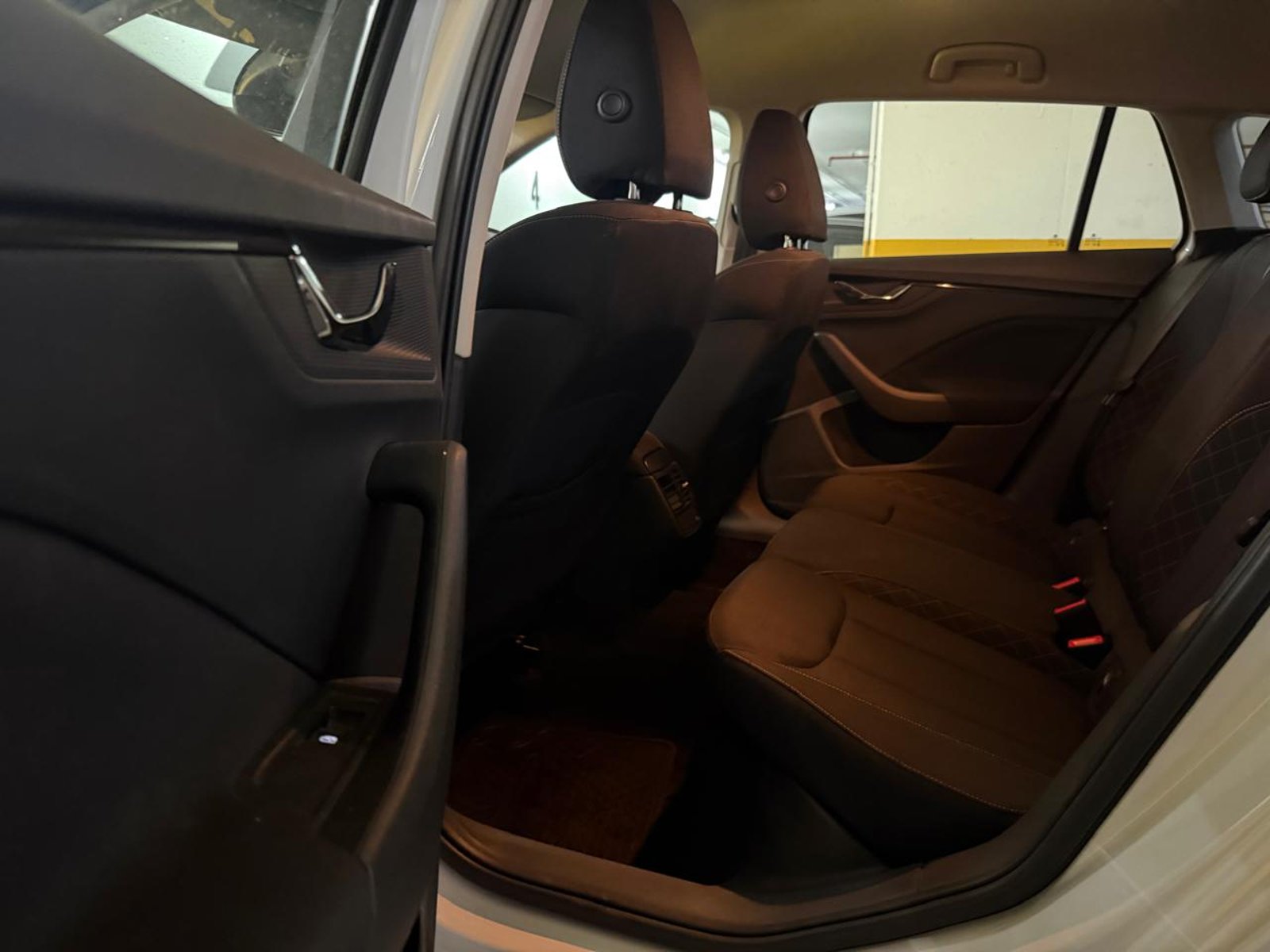 Skoda SCALA TSI 1.0 AUT 2023 - Imagen 20 de 20