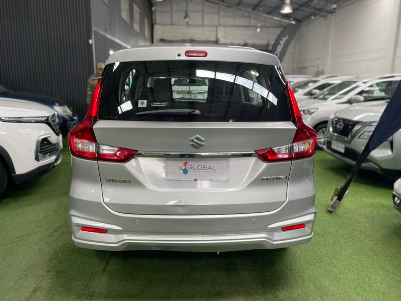 Suzuki ERTIGA GLX 1.5 2020 - Imagen 3 de 10