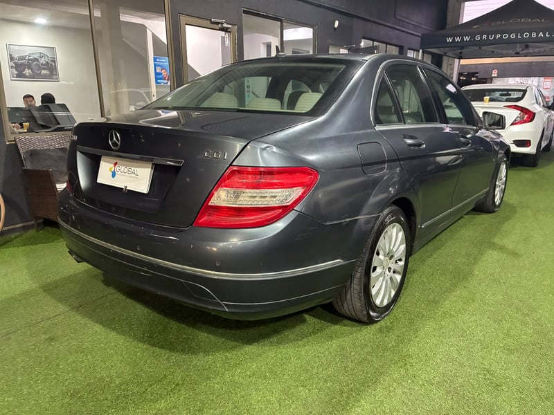 Mercedes-Benz C200 CGI 2010 - Imagen 4 de 12