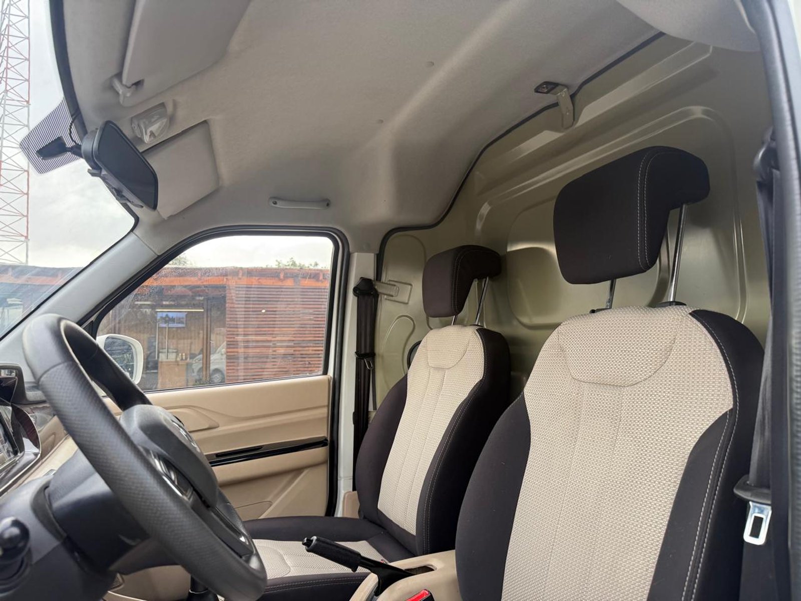 KYC V3 CARGO VAN 1.5 2025 - Imagen 9 de 20