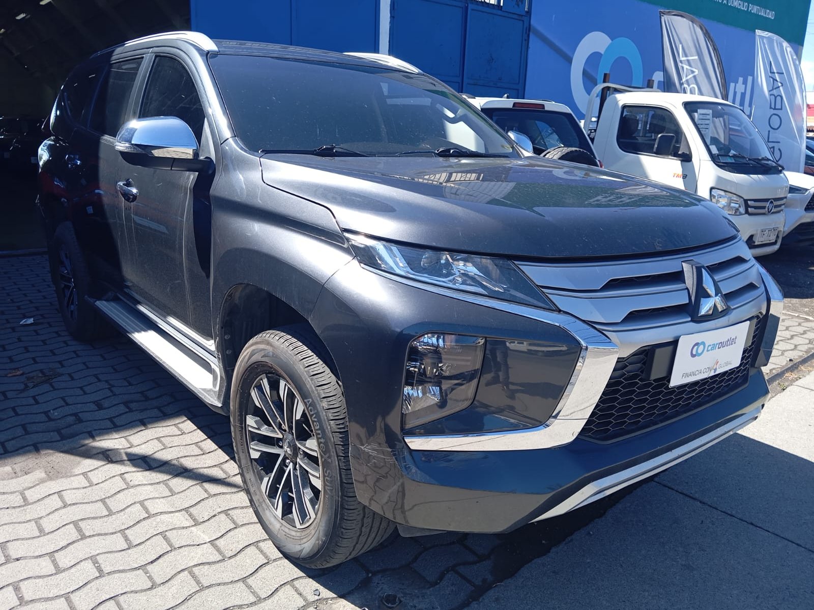 Mitsubishi MONTERO SPORT 2.4 2WD MT 2022 - Foto 5 de 12