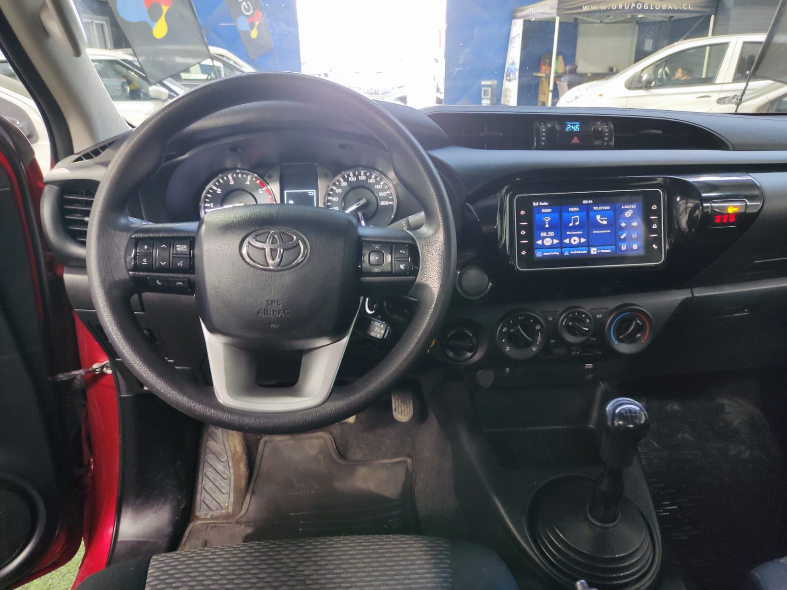 Toyota HI LUX DCAB MT 4X4 2.4 2024 - Imagen 12 de 14
