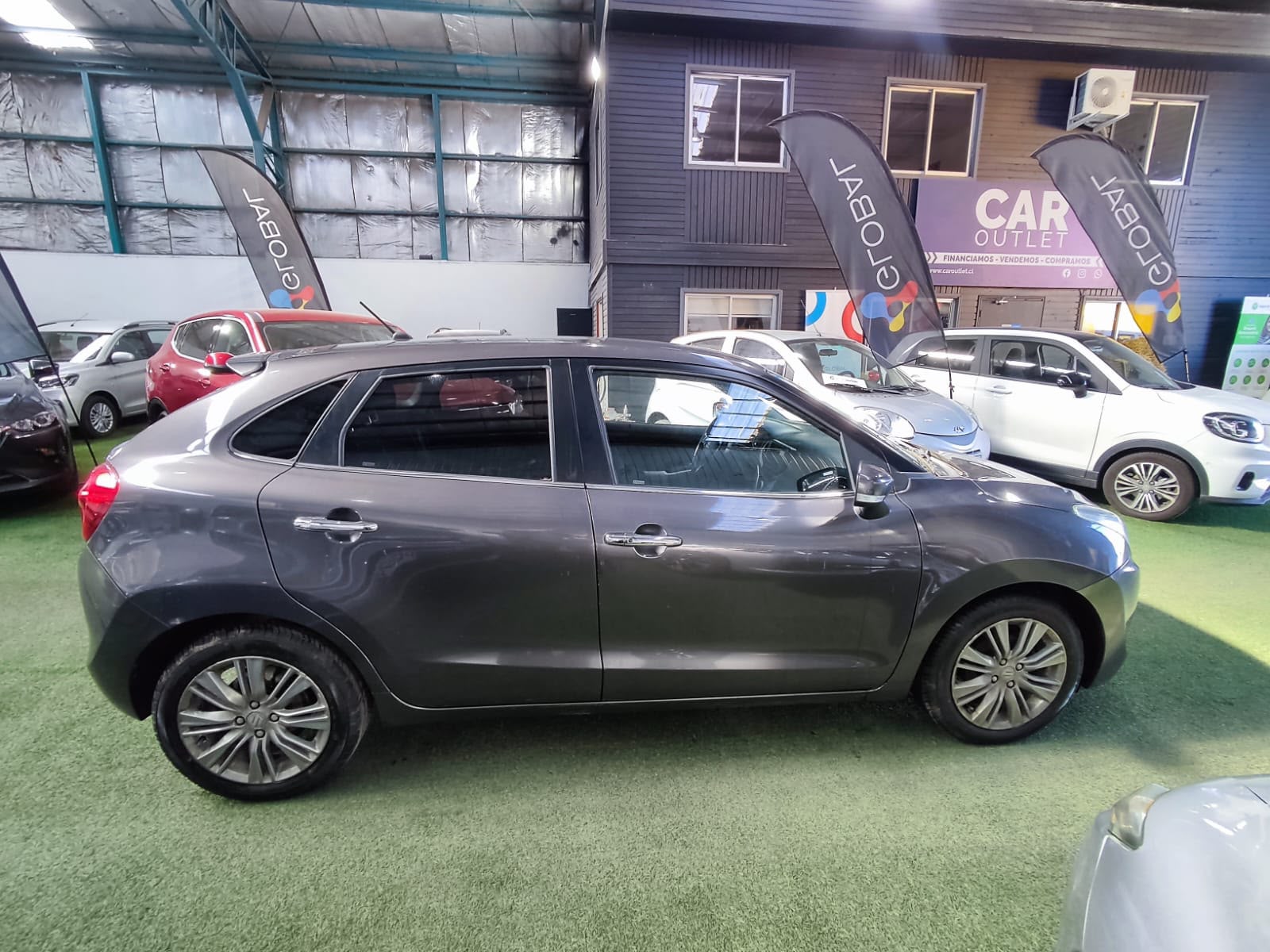 Suzuki BALENO 2018 - Imagen 6 de 14