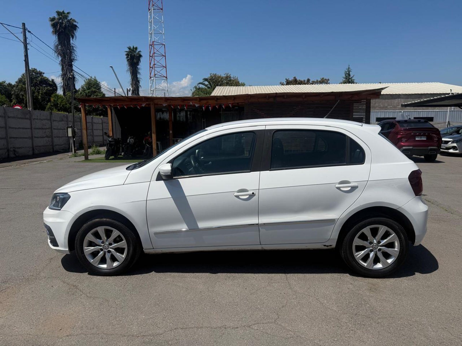 Volkswagen GOL TRENDLINE 1.6 2018 - Foto 2 de 19
